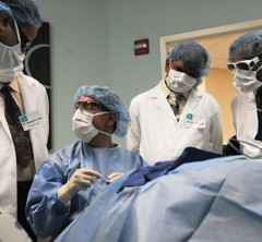 Dr. Gilly Munavalli training visiting international surgeons