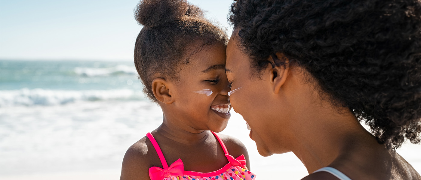 TheLatest-EssentialSunscreenAdviceforSummer-May2022-Featured